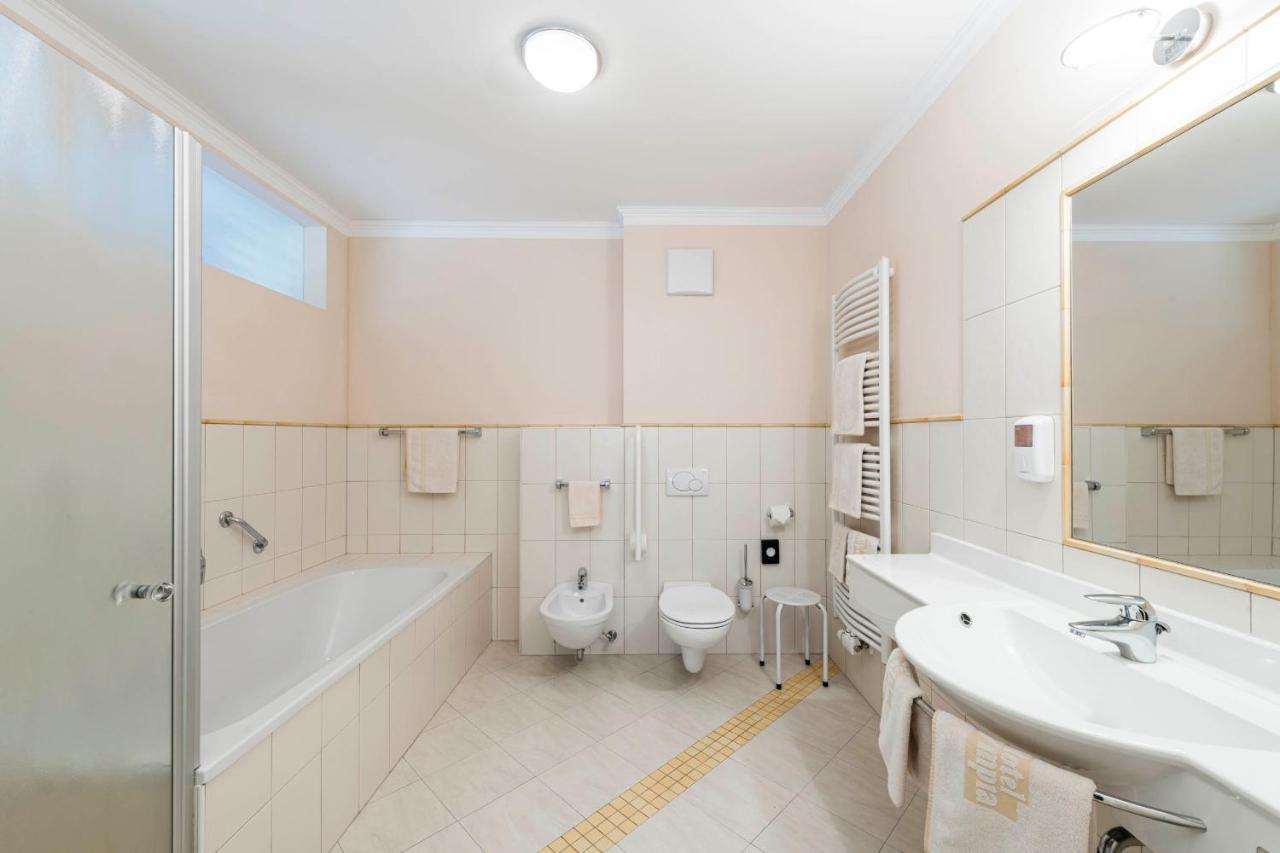 Hotel Olympia ブルーニコ エクステリア 写真